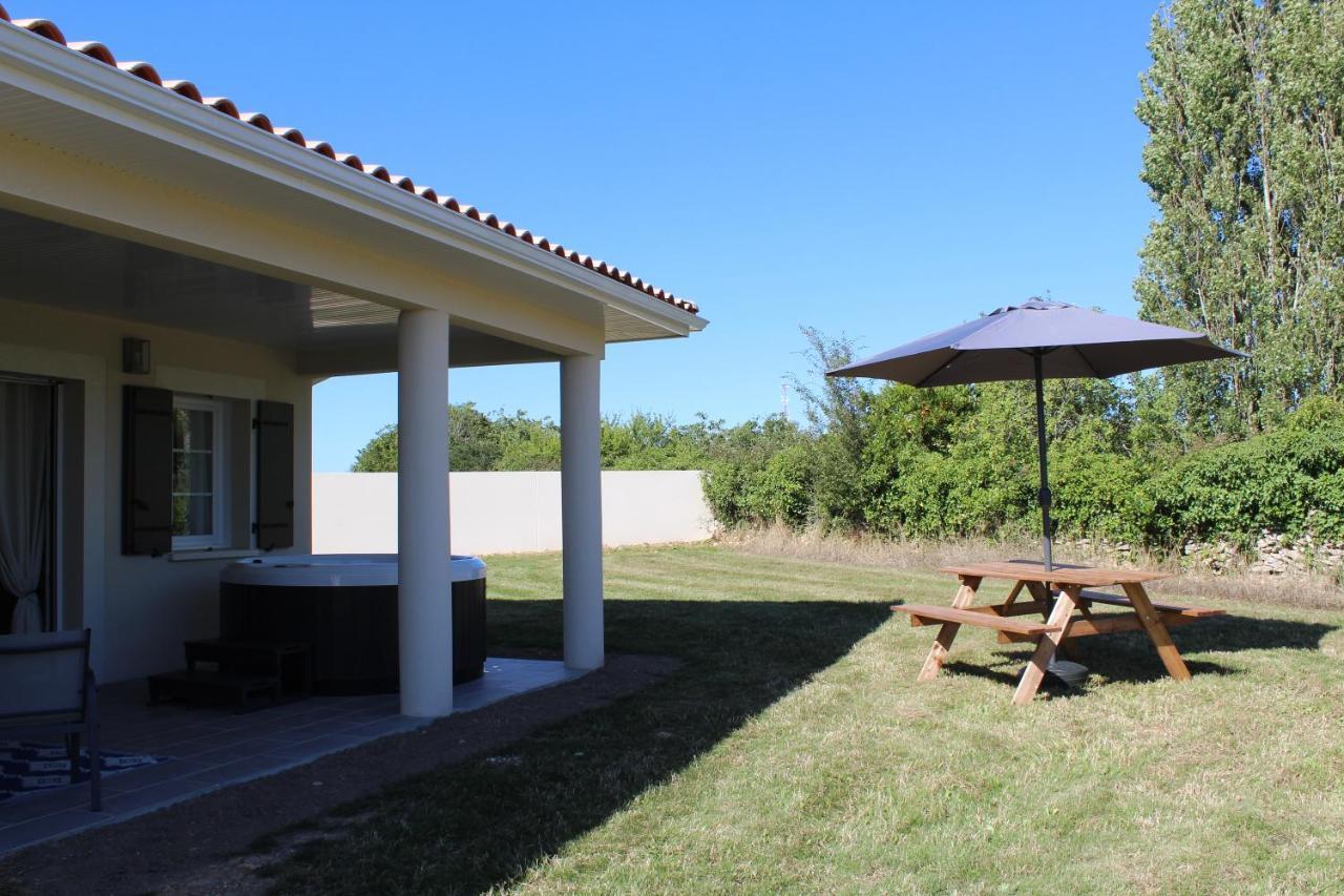 Gite Lou, Gite Famille Et Bien Etre Avec Jacuzzi Fontenay-le-Comte Εξωτερικό φωτογραφία